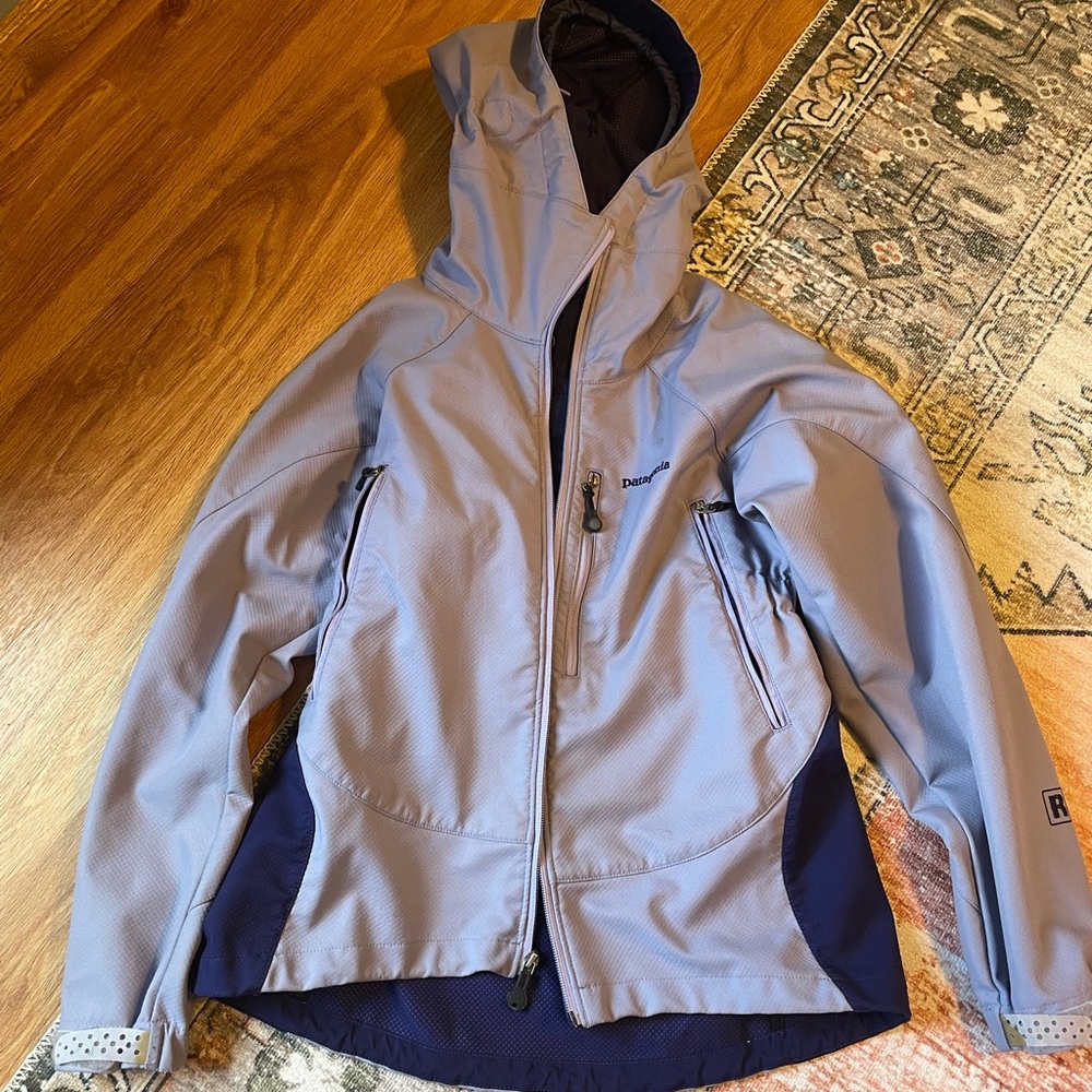 Lightweight Patagonia zip up jacket